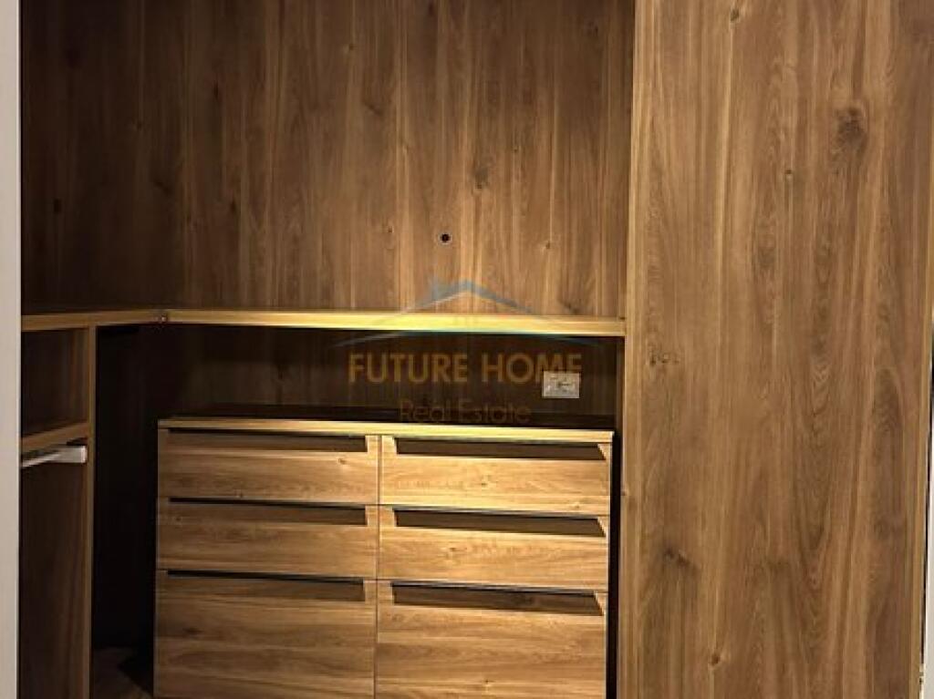 Super apartament me qera 2+1 me post parkimi, Kompleksi Delijorgji