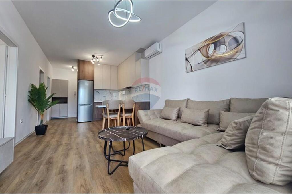 Apartament 2+1 per qira tek Zogu i Zi!