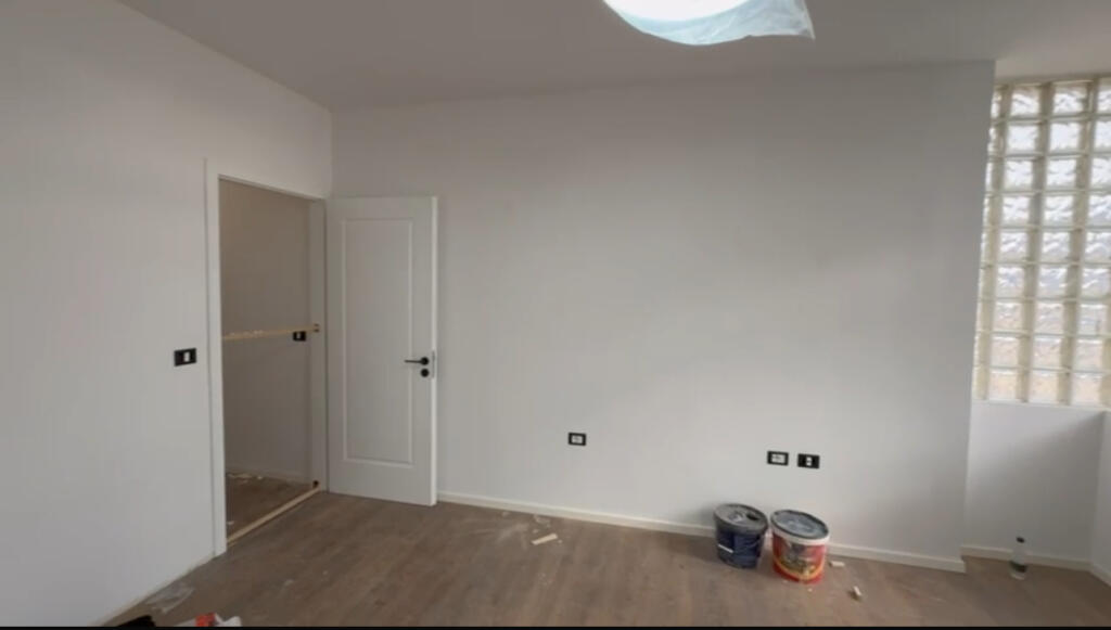 Apartment 2+1+2 for sale at the Prosecutor's Office, Haxhi Hysen Dalliu street