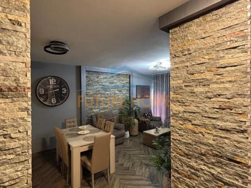 appartamento 2+1+2 in affitto Complesso Kontakt (Parco degli autobus)