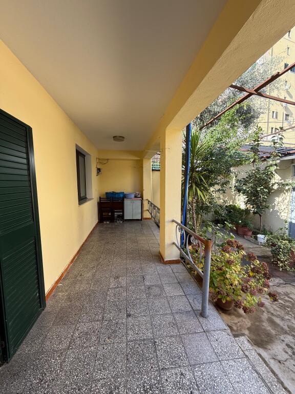 Affittasi una casa privata 1+1 a Selvia