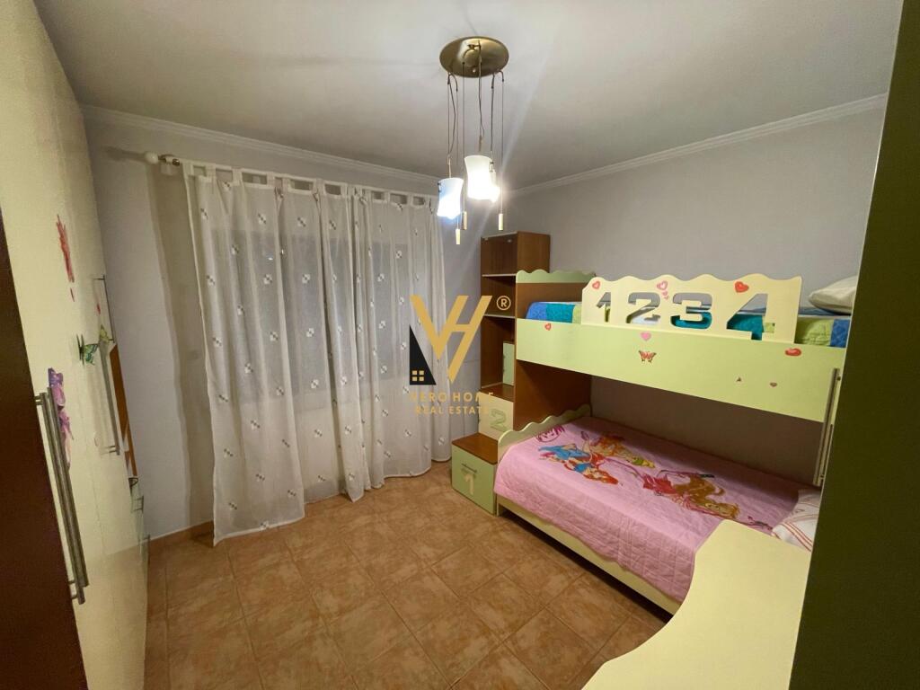 JEPET VILE 3-KATSHE ME QERA TE QSUT 1.000 EURO