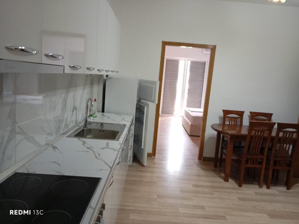 APARTAMENT ME QERA 2+1 FRESK 40.000 LEKE
