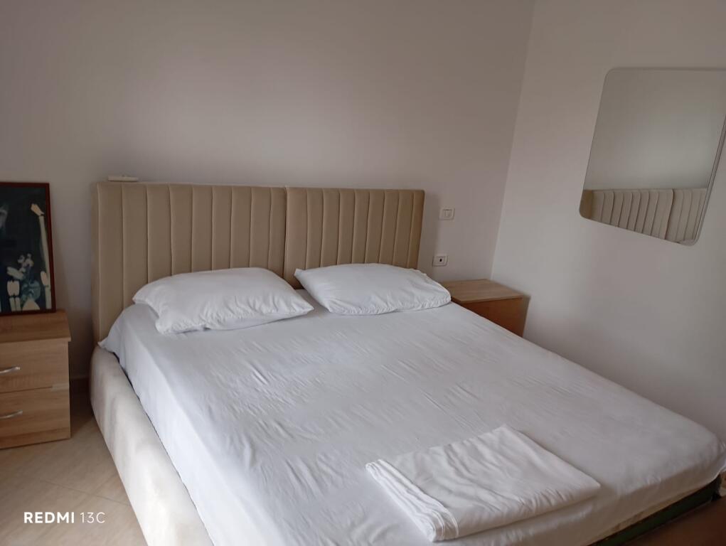 APARTAMENT ME QERA 2+1 FRESK 40.000 LEKE