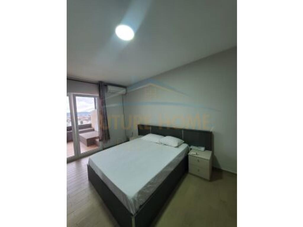 Dsiponojmë Ambient i cili jepet per Turizem Dentar , Fresk