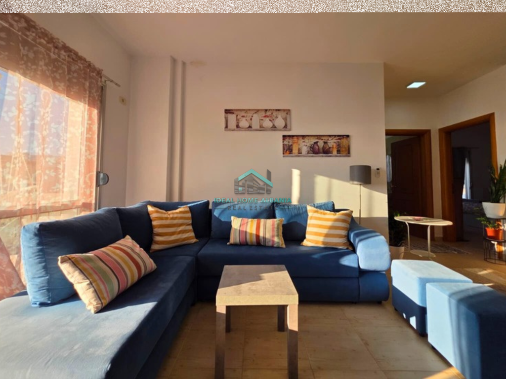 Apartament 2+1+2 në Shitje, Lungomare, Vlore.