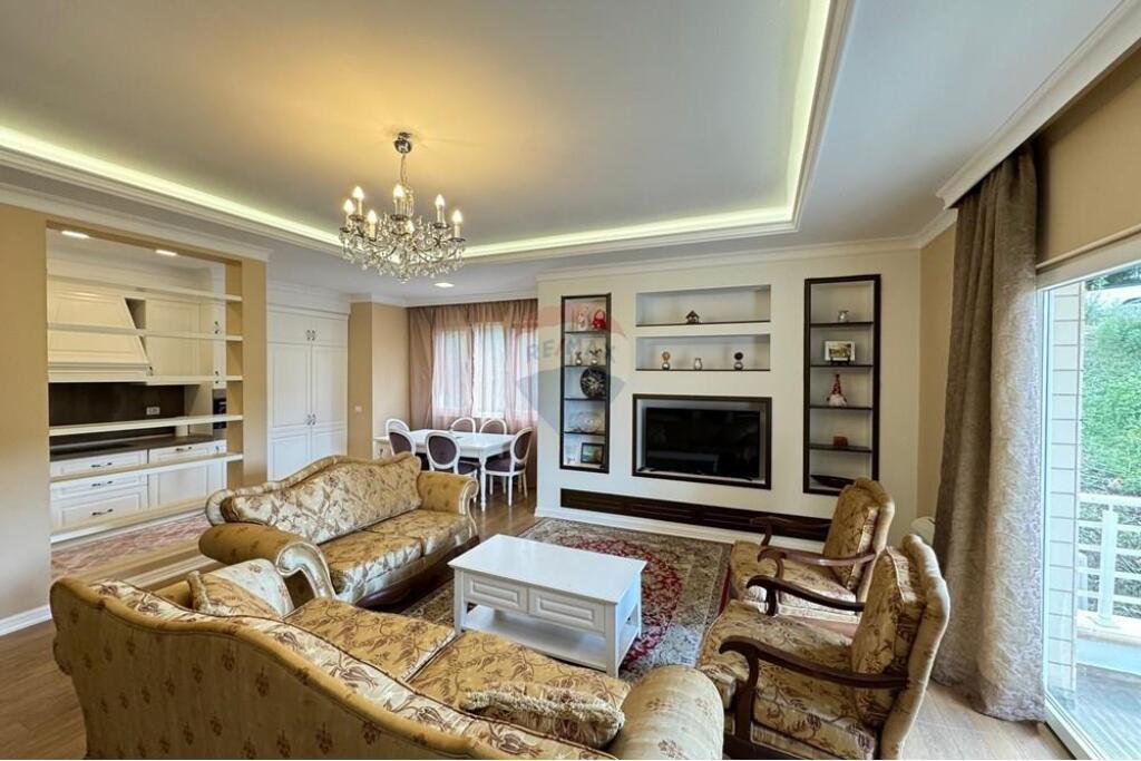Apartament 2+1+2+ Post Parkimi Tek Liqeni i Thate!