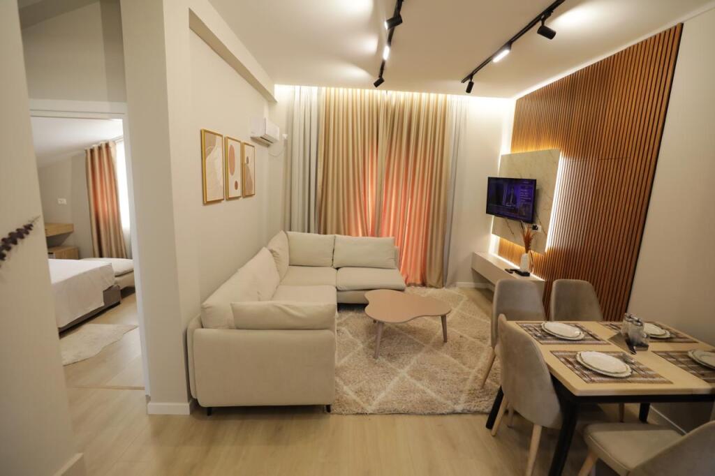 *Apartament 3+1+2+Parking Me Qira | ne Porcelan*