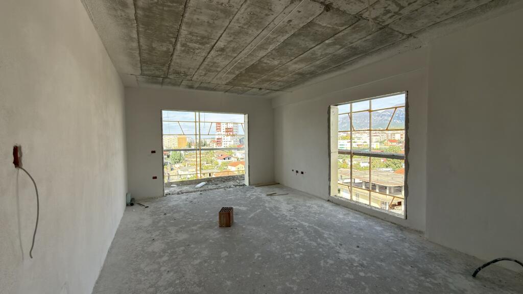 OCCASION! PORCELAIN APARTMENT 2+1+2 FOR SALE!