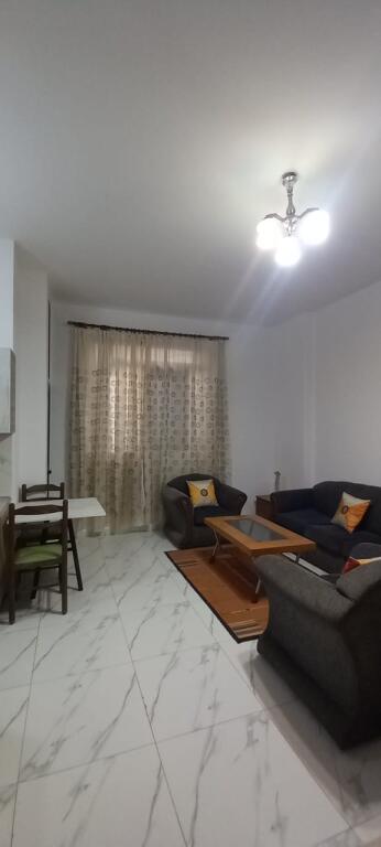 Garsionere me qira prane News 24