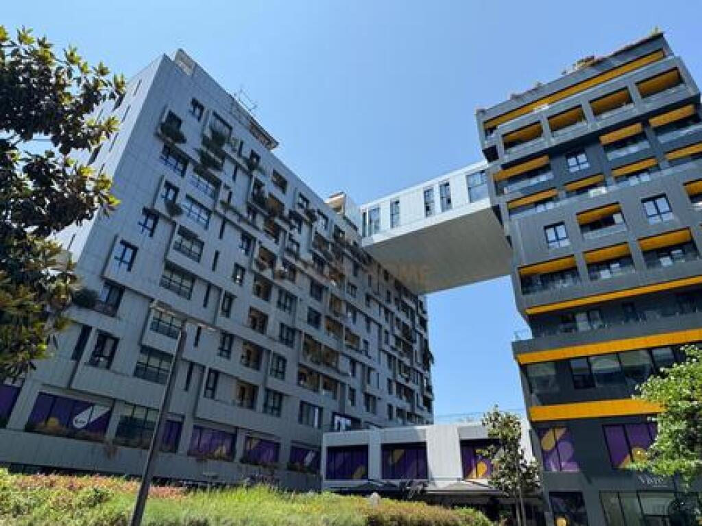 Apartment 2+1+2 for sale at Square 21 (Kavaja Street)