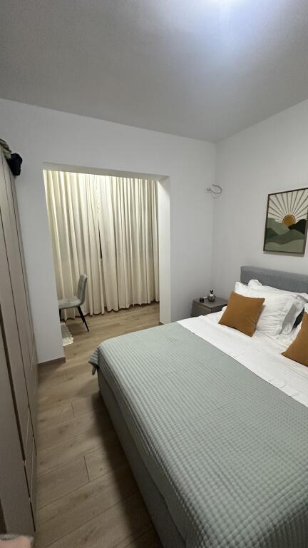 Qera,apartament 2+1, Rruga e Durresit,Tirane.