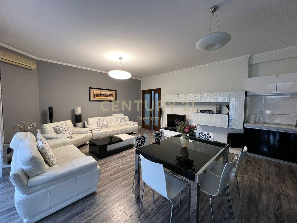 QIRA, APARTAMENT 2+1+2 ne liqen te thate ‼️