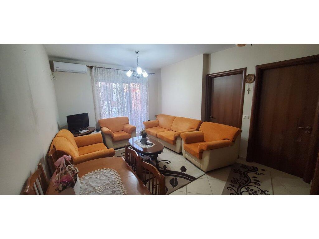 Apartament 2+1 Me Qira në Rrugen Haxhi Dalliu ,Prane Prokurorise Tiranes