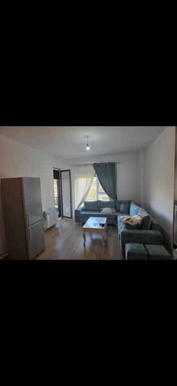 Paskuqan Jepet Apartament 2+1+2 Me Qera