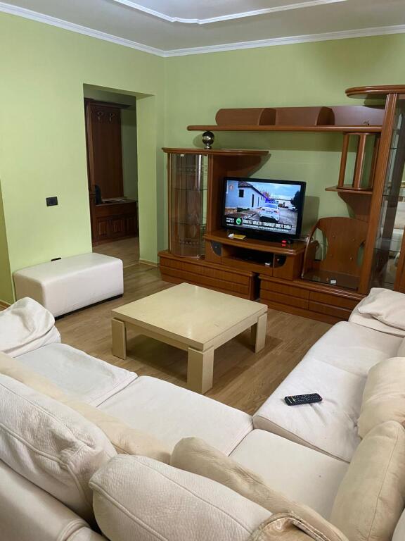 Jepet me qera apartament 2+1