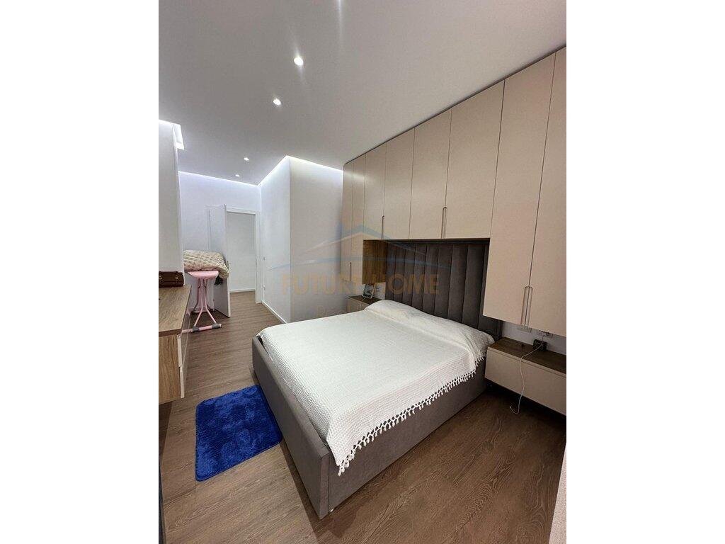 Shitet, Apartament 3+1+2, Jordan Misja, Tiranë