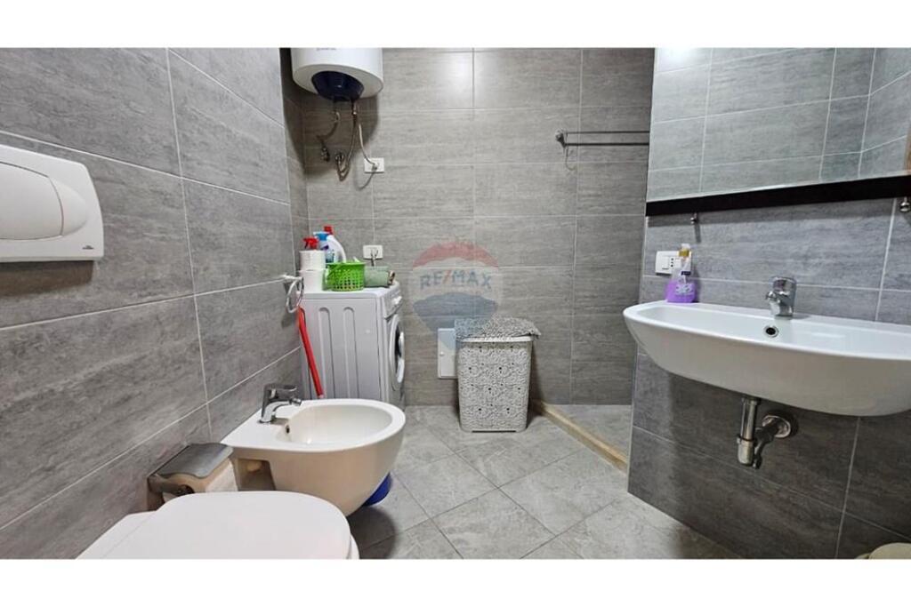 Apartament 2+1 me qira, Kompleksi Kontakt