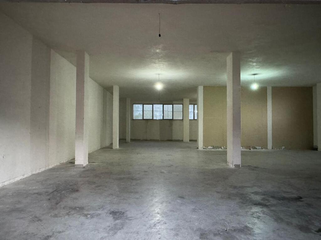 Land and Warehouses for sale in Kashar