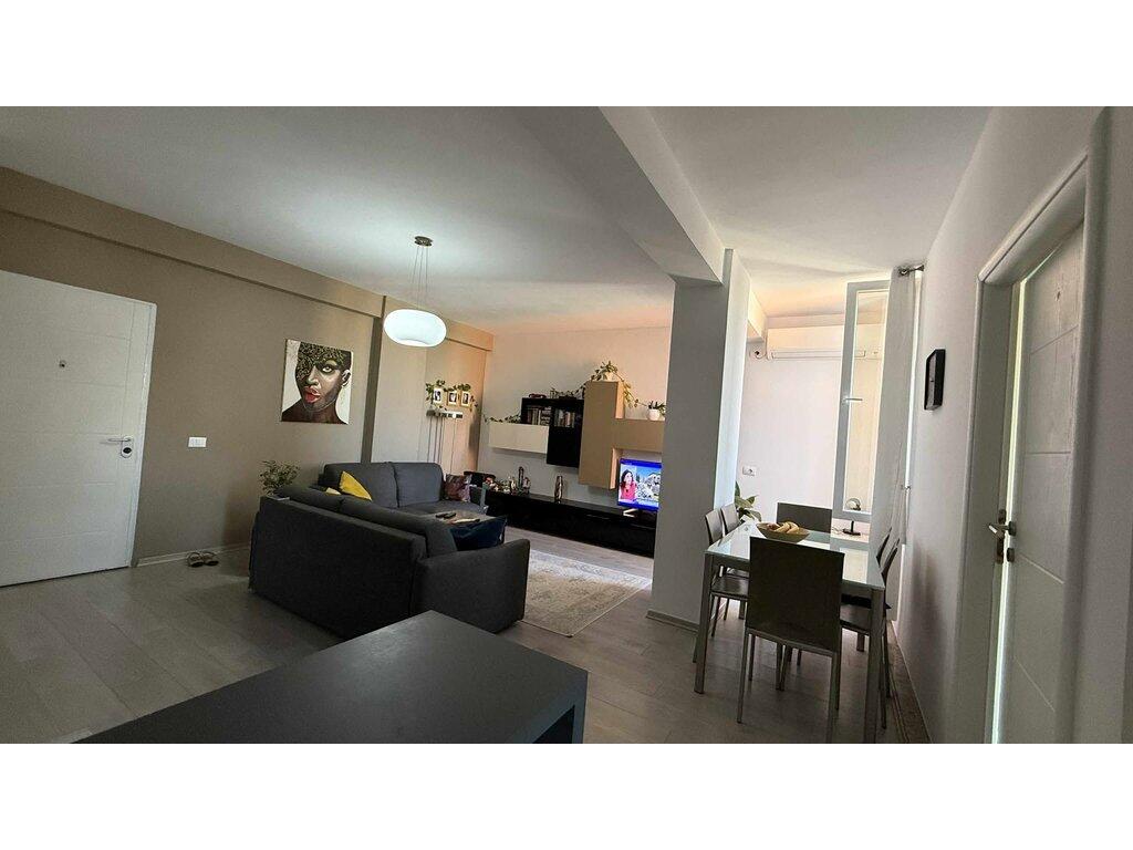 Brryli, ofrohet për qira apartament 2+1!
