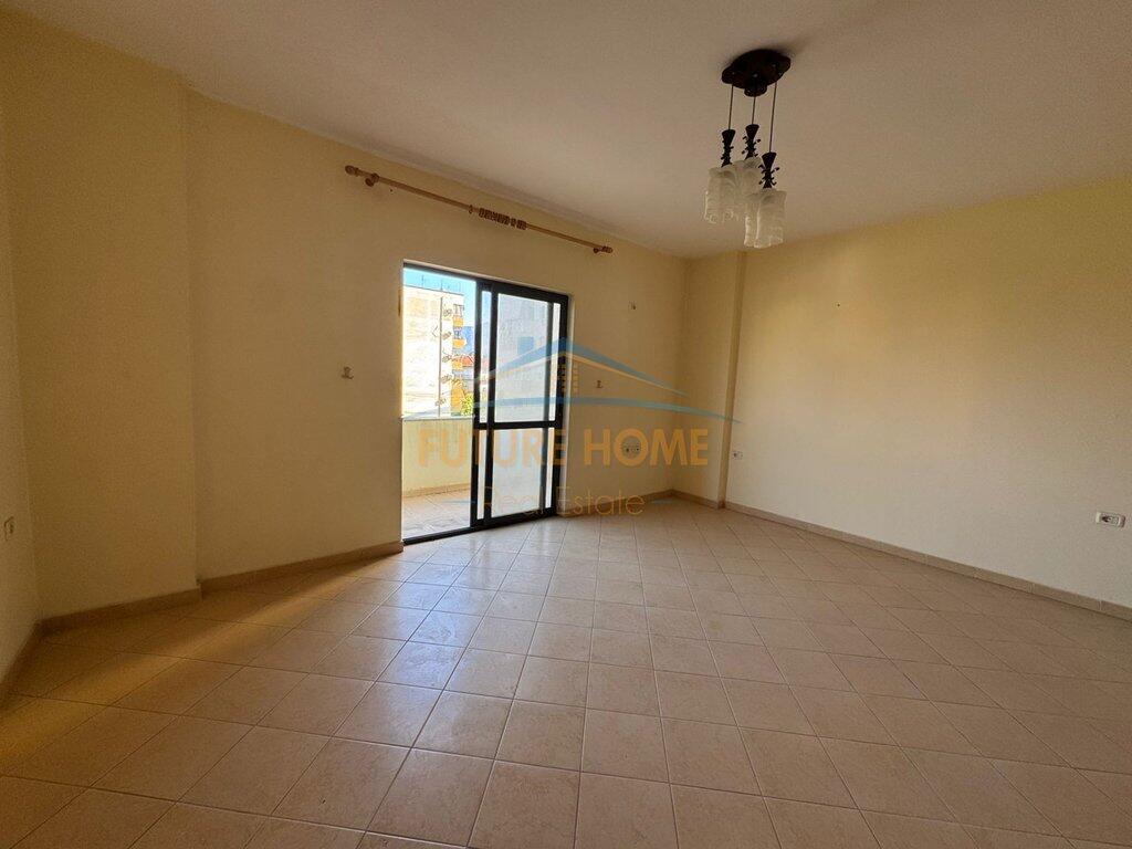 Qera, Apartament 1+1,Laparake,Tiranë 400 €