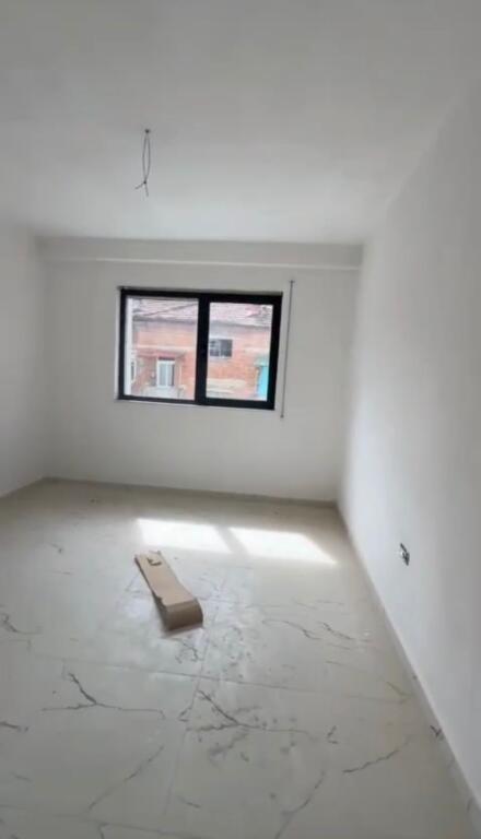 🏢 Jepet me Qira për Biznes – Apartament i Ri 3+1