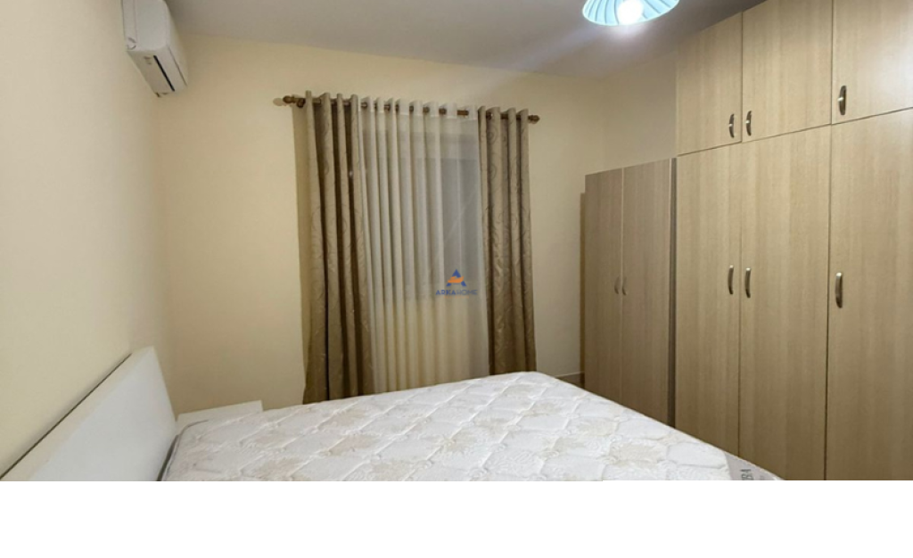 JEPET APARTAMENT ME QERA 2+1+BALLKON "PRANE KESH,VASIL SHANTO" 700 EURO