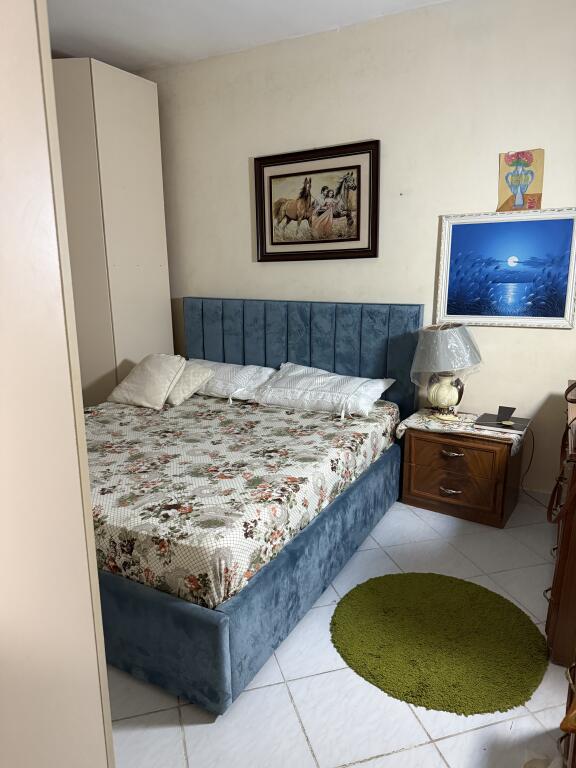 Apartament me qera