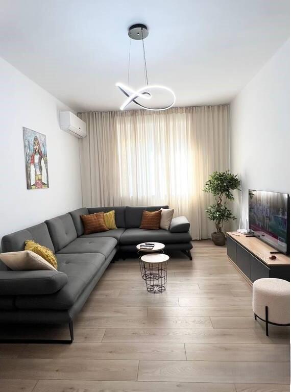 Apartament modern 2+1 per qira ne Qender