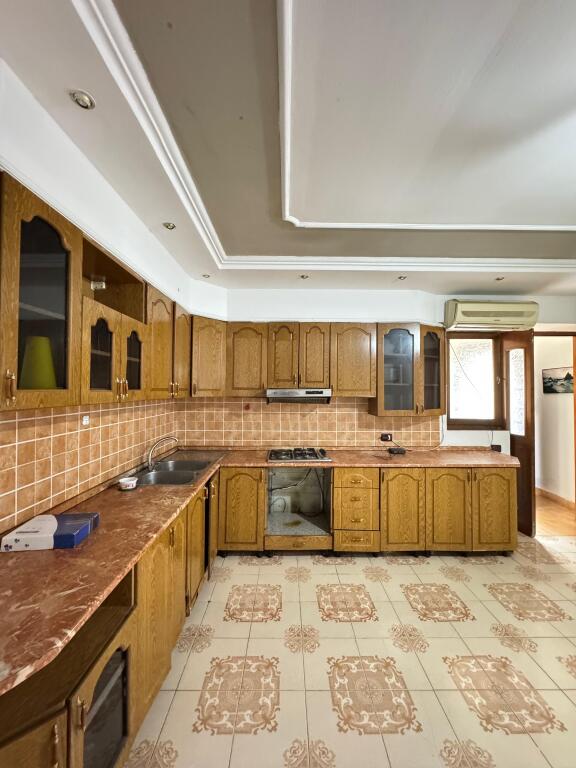 💠 Apartament 2+1 për Qira – Pranë Drejtorisë së Policisë, Durrës