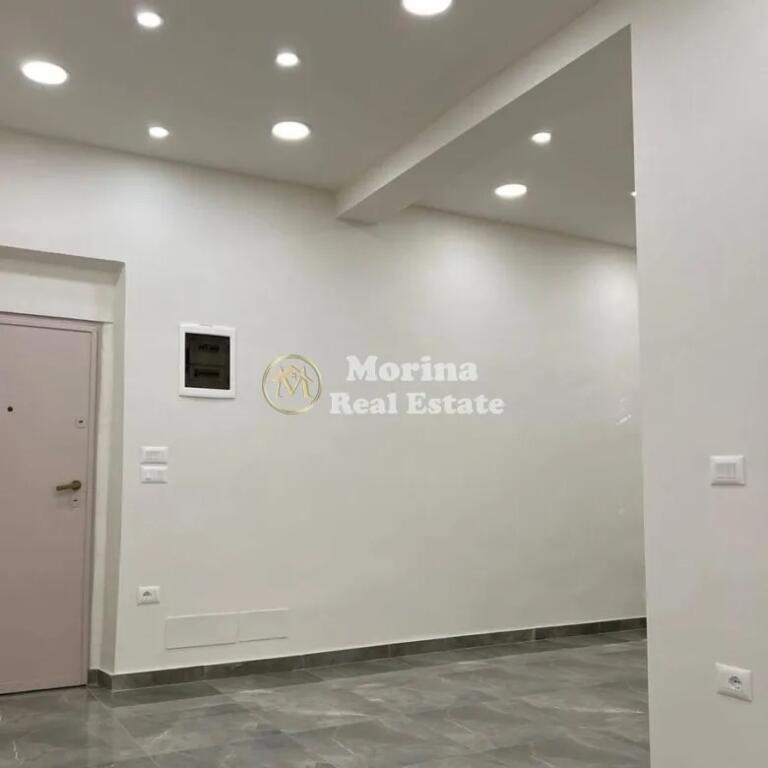 Ambient Biznesi/Dyqan, Stadiumi Dinamo, 490.000 Euro.