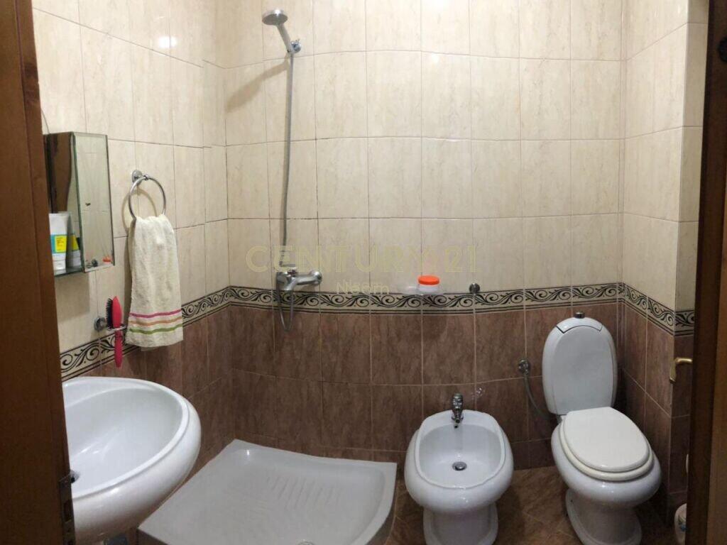 JEPET ME QIRA APARTAMENT 1+1 TE KOMUNA E PARISIT!