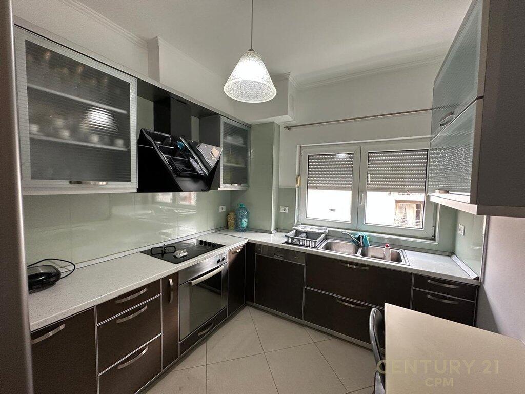 Apartament 2+2 Me Qira në Astiri, Unaza e Re, Tiranë - 700€ | 101.7 m²