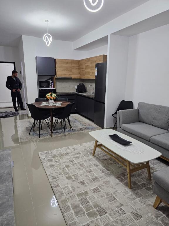 Shitet apartament Durres, Spitall, 1+1