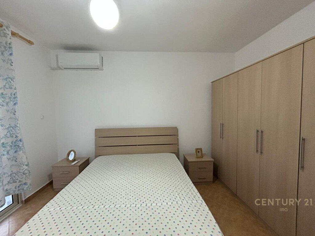 APARTAMENT 2+1 ME QERA NE ASTIR.