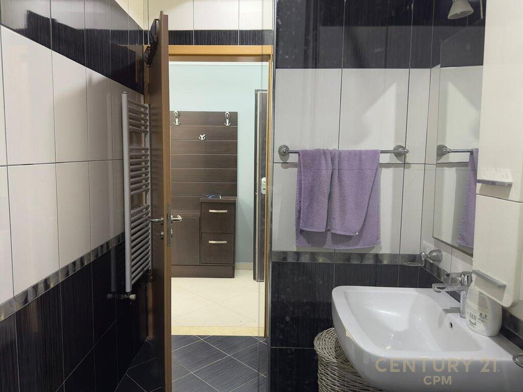 Apartament 2+2 Me Qira në Astiri, Unaza e Re, Tiranë - 700€ | 101.7 m²