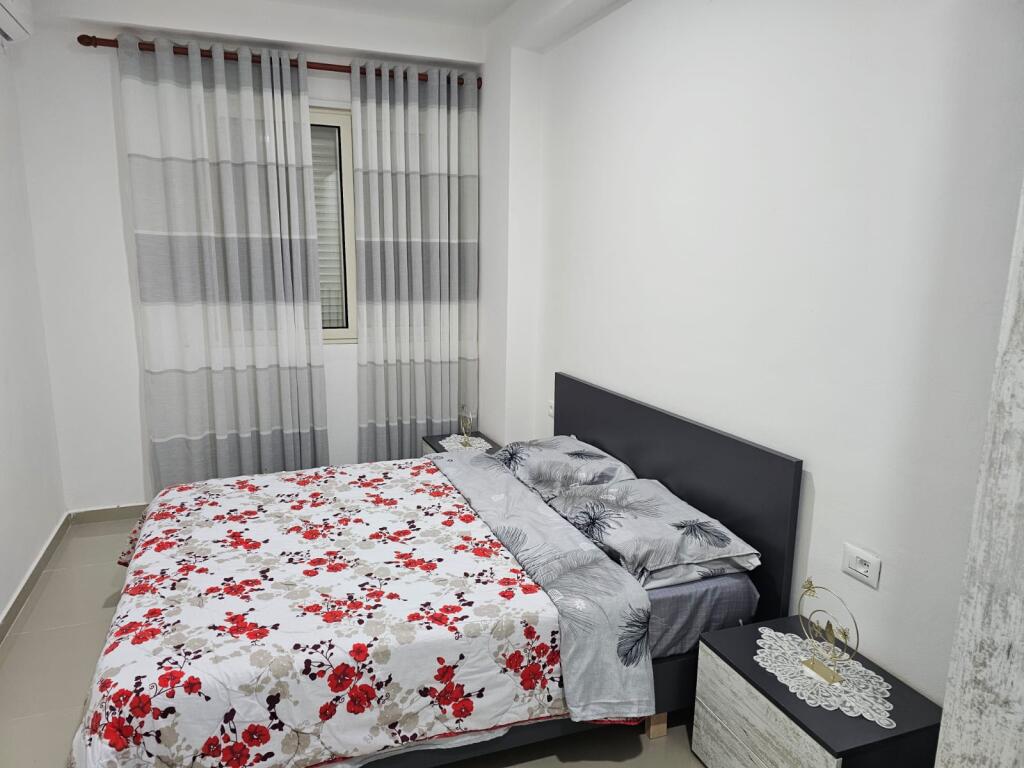 Shitet apartament Durres, Spitall, 1+1