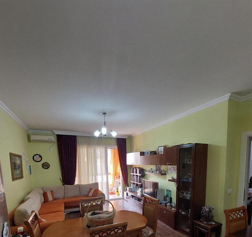 2+1 apartment for sale in Kinostudio