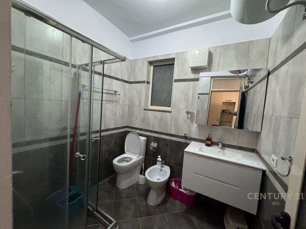 Shitet apartament 2+1 – Vilat e Selitës, Tiranë!!