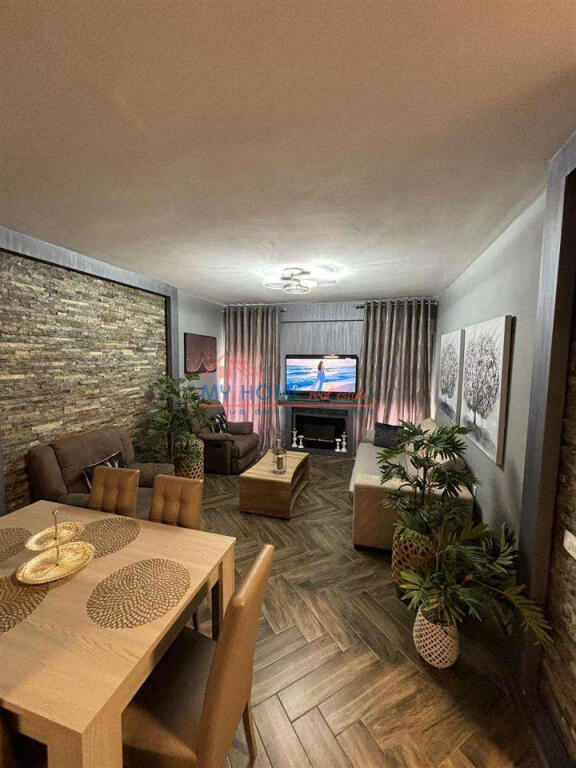 Apartament 2+1 me qera 21 Dhjetori Tirane