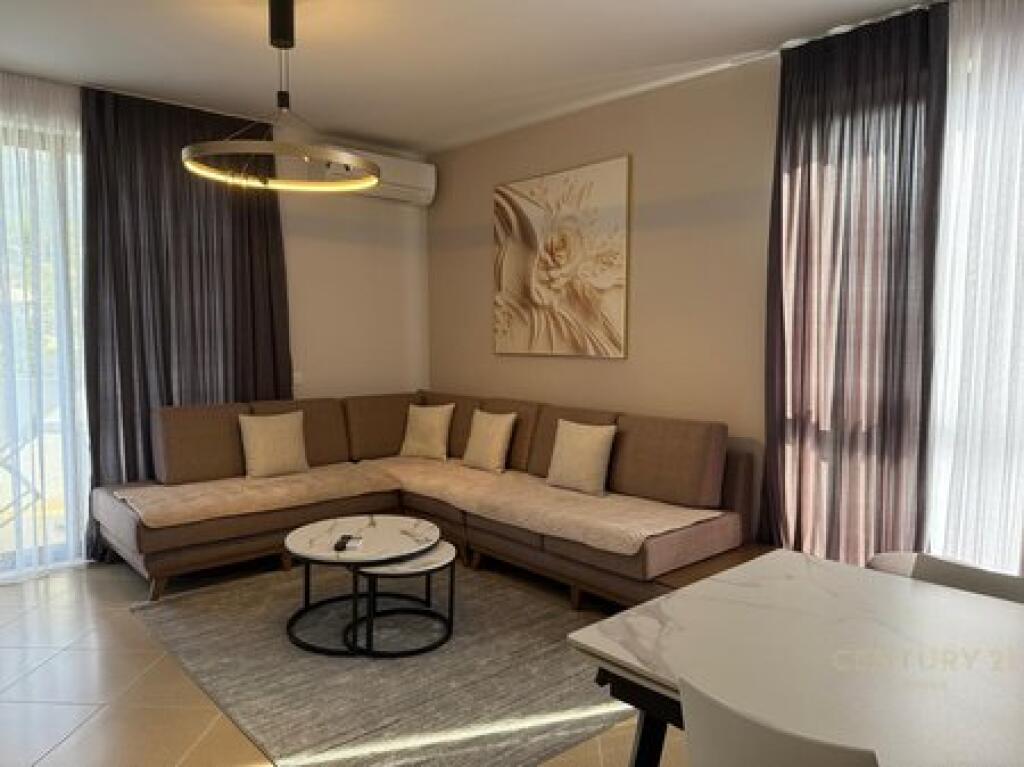 APPARTAMENTO MODERNO 2+1, NELLA RESIDENZA CITY VIEW SHKOZE!!