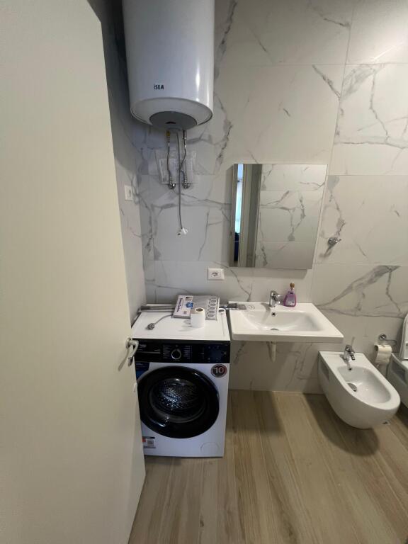APARTAMENT ME QERA 1+1
