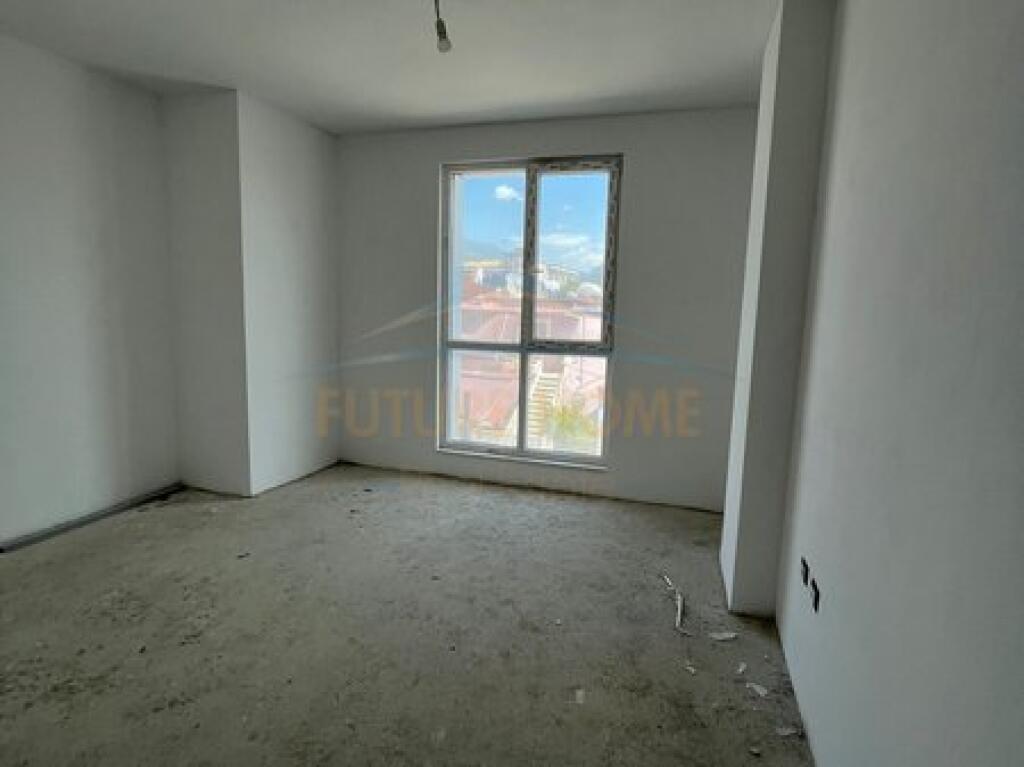 In vendita, Appartamento 2+1+2, Via Besa, Tirana