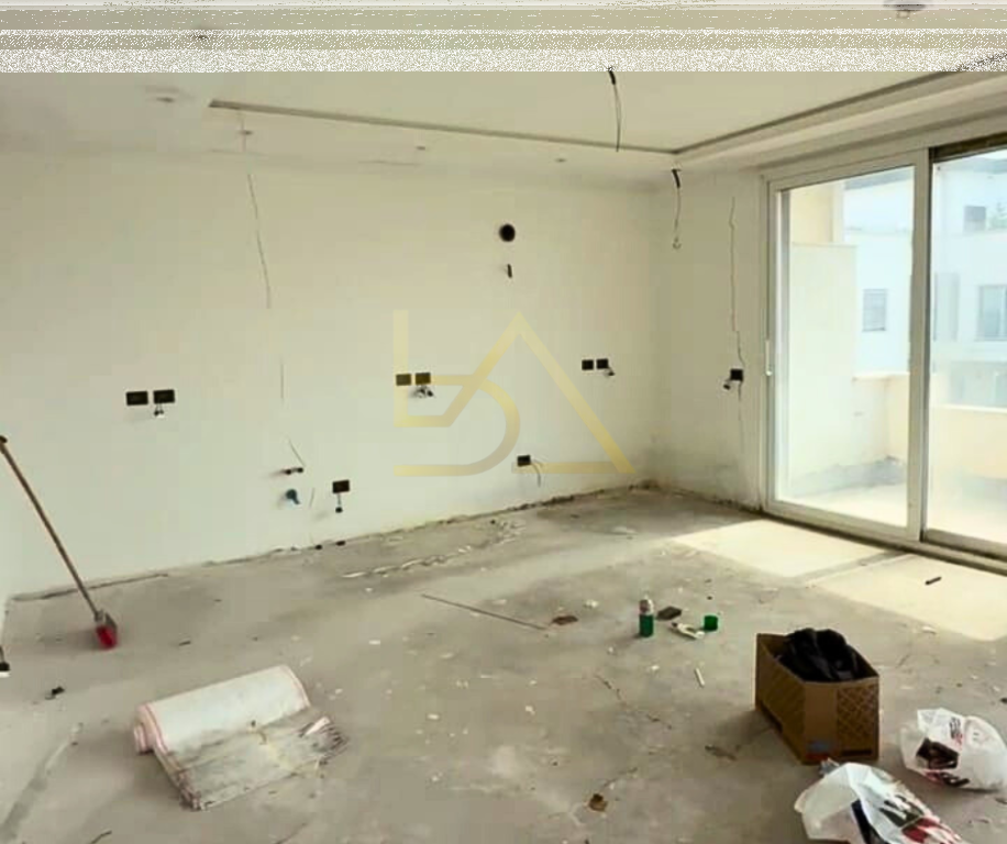 Apartament për Shitje – Hyrja e Durrësit