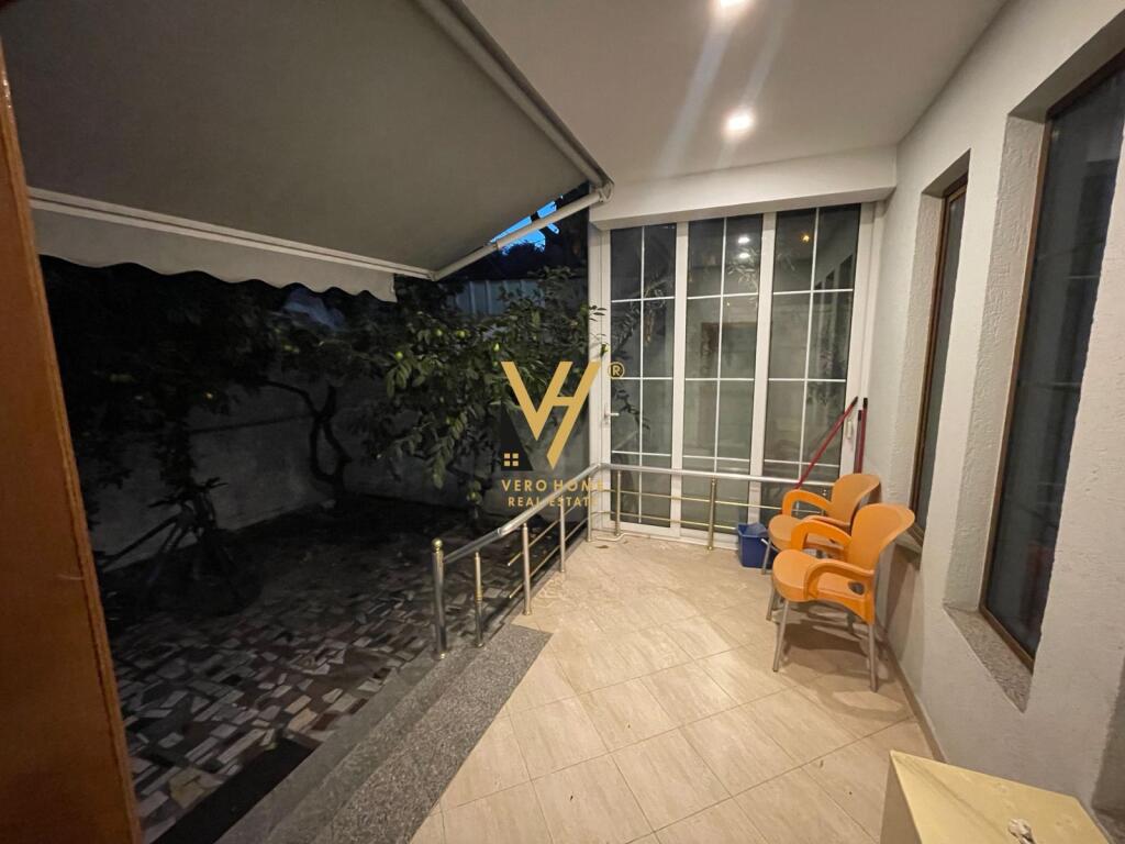 JEPET VILE 3-KATSHE ME QERA TE QSUT 1.000 EURO