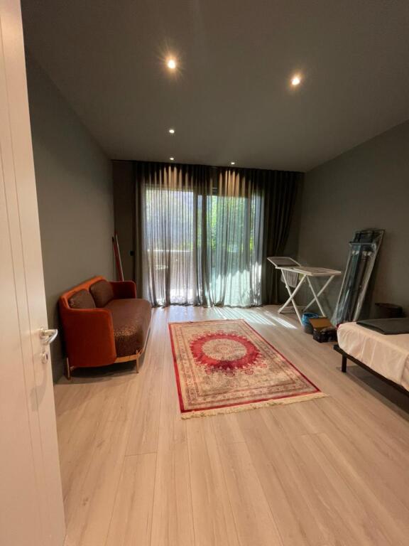 🏡 Affittasi Appartamento 2+1 – Lion Park Residence, Tirana