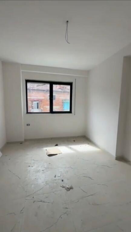 🏢 Jepet me Qira për Biznes – Apartament i Ri 3+1