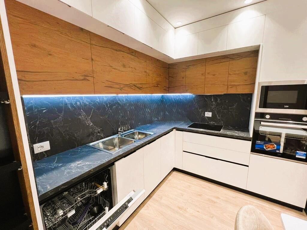 apartment 2+1 for rent at Zogu i Zi!
