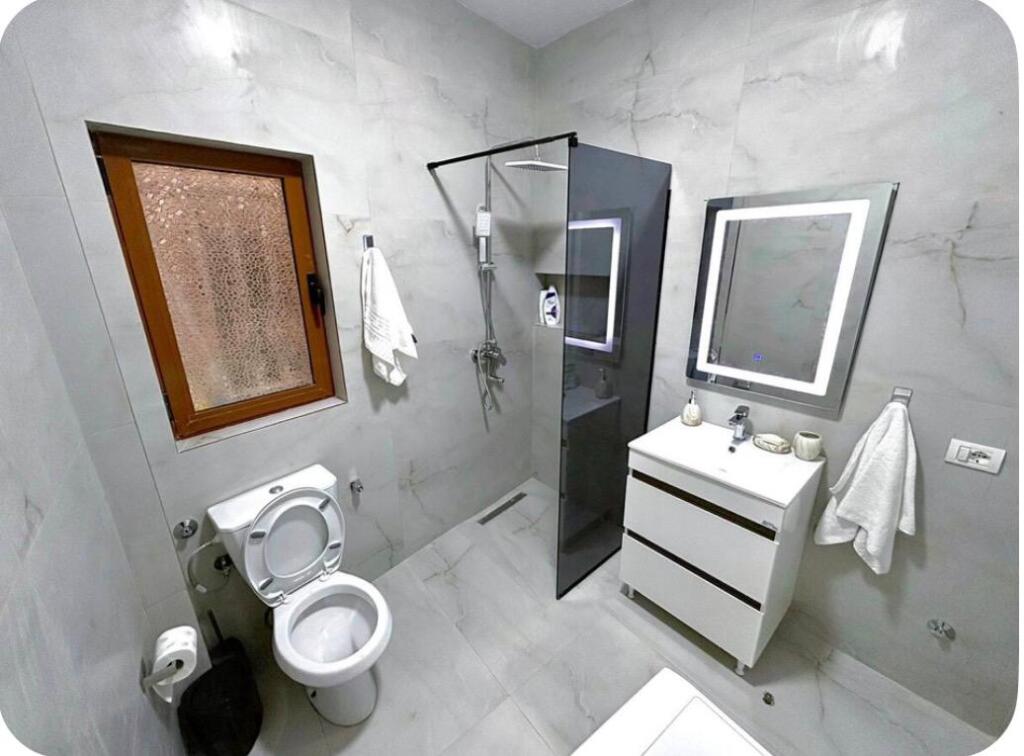 Apartment for rent 2+1 at Rruga e Dibres-Vila Gold