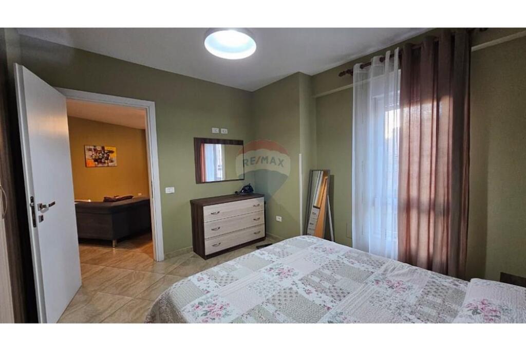 Apartament 2+1 me qira, Kompleksi Kontakt